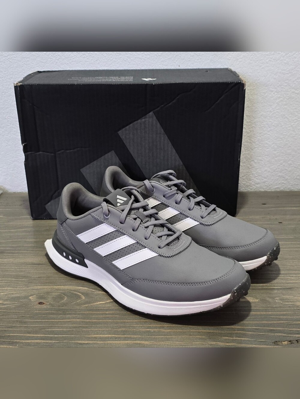 Adidas Men's S2G 24 Leather Spikeless Golf Shoes Size 9 NEW